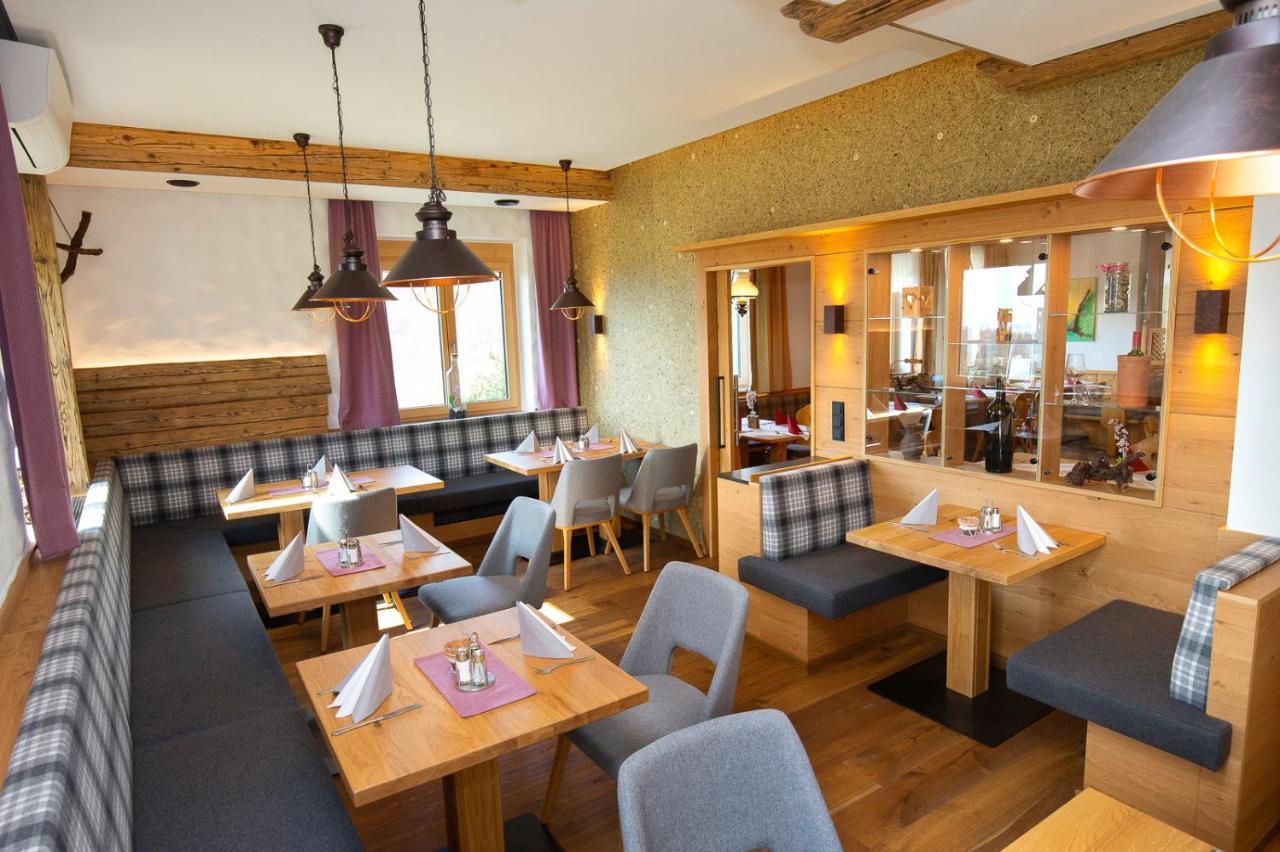 Hotel Stich Manhartsbrunn Bagian luar foto