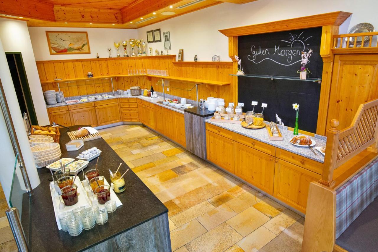 Hotel Stich Manhartsbrunn Bagian luar foto