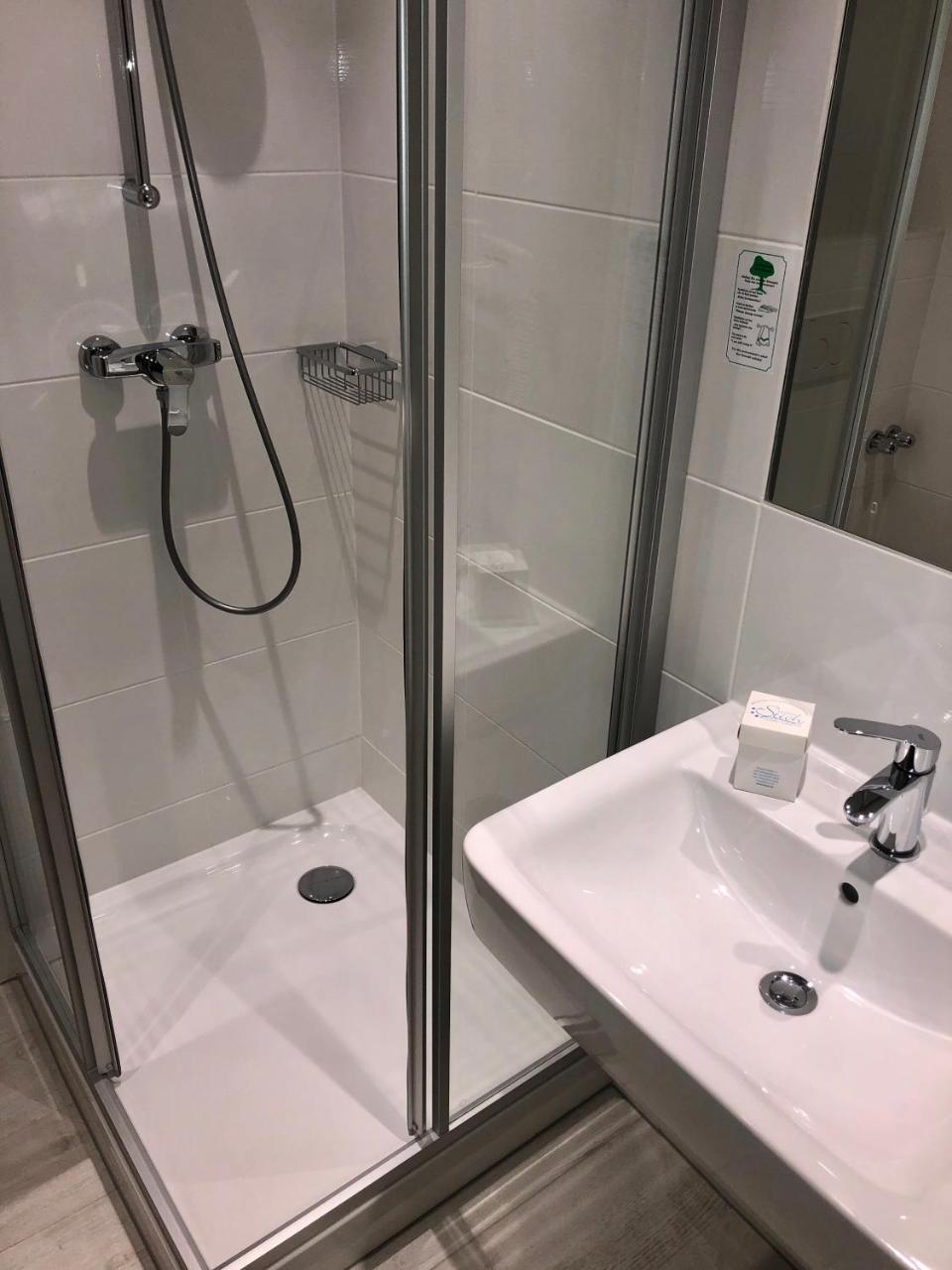 Hotel Stich Manhartsbrunn Bagian luar foto