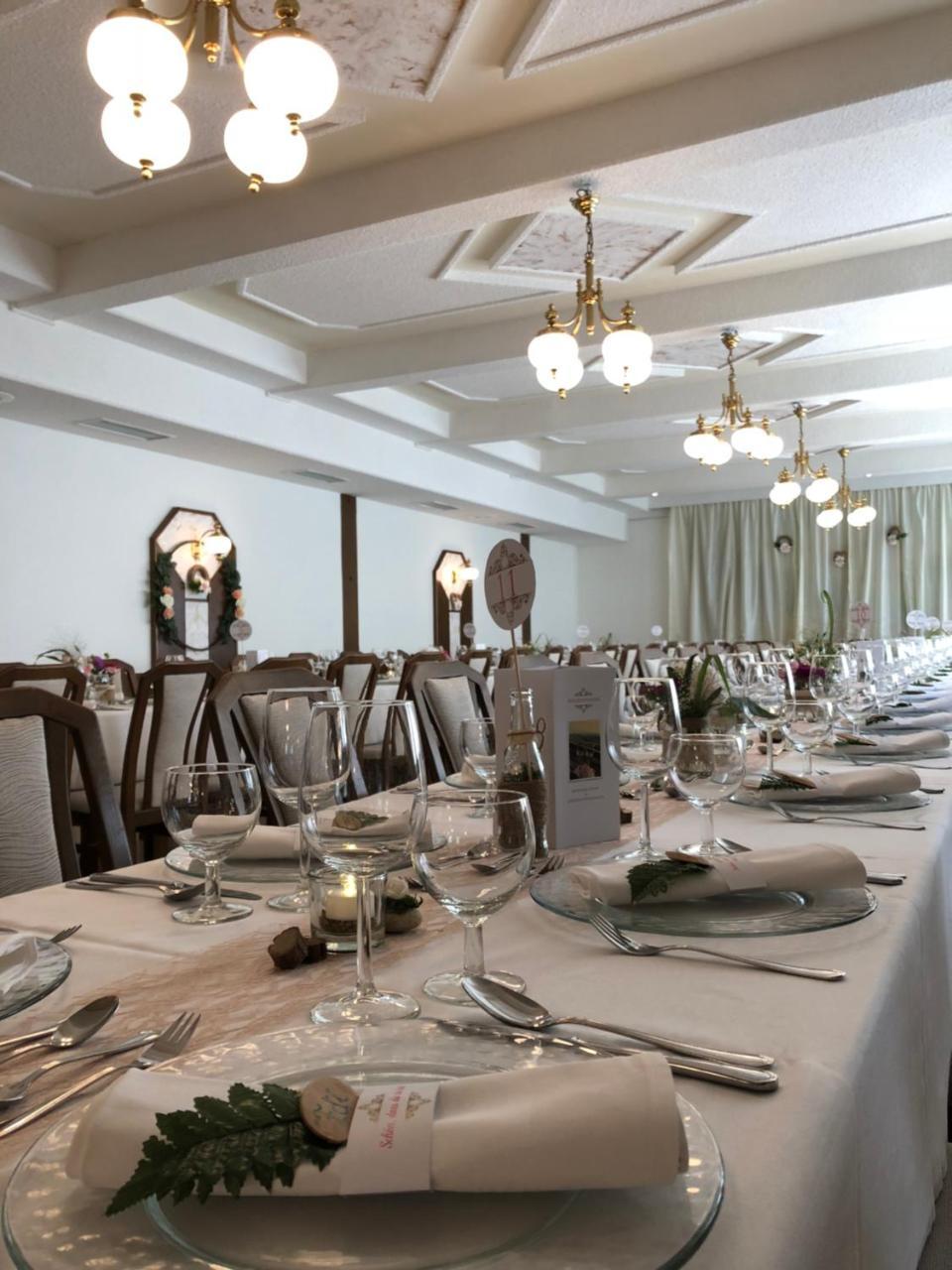 Hotel Stich Manhartsbrunn Bagian luar foto